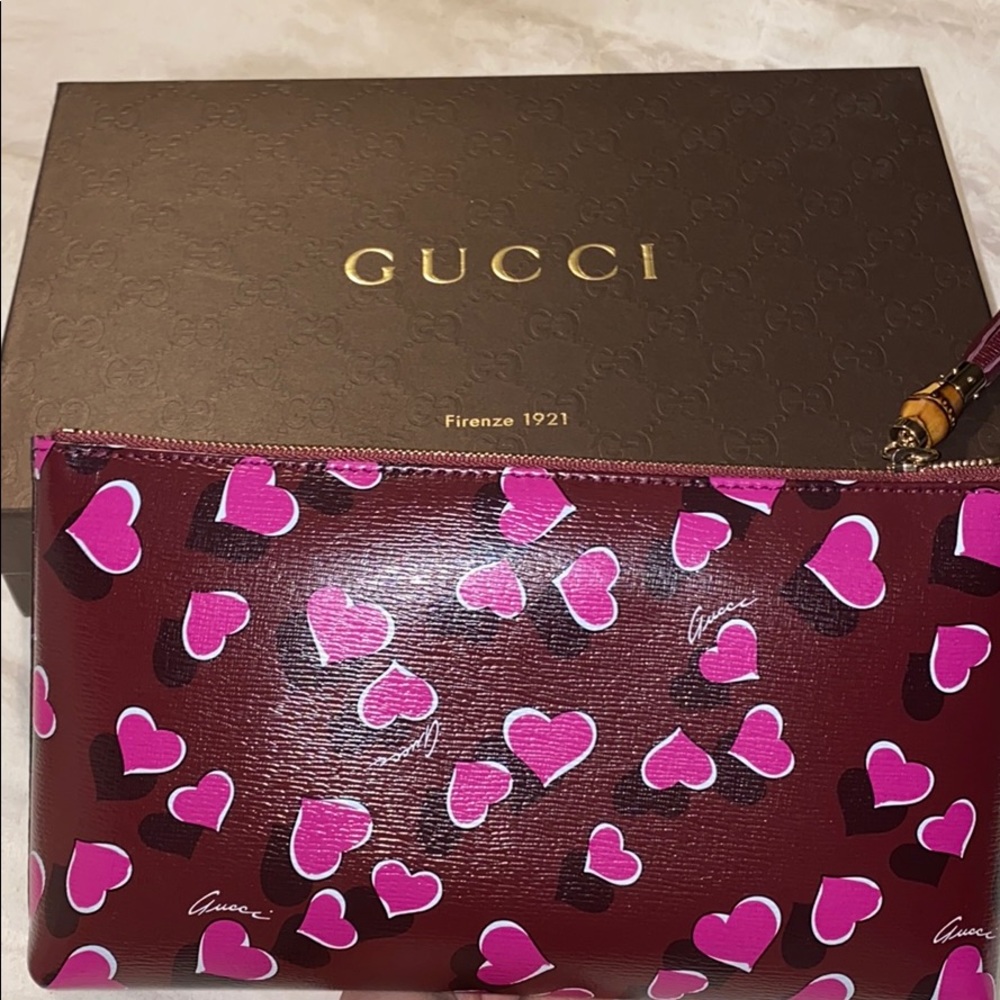 Gucci Cosmetic Bag - Picture 2 of 3